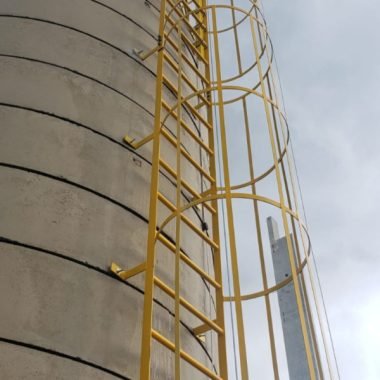 AA33